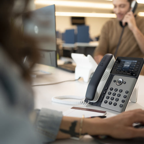 HP Poly Edge E400 and PoE-enabled IP phone