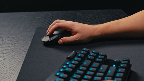 Logitech G 910-006638 mouse