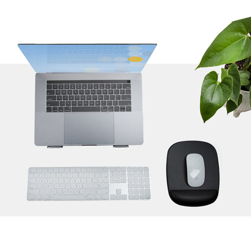 Ergonomic Mouse Pad with Wrist Support Non-Slip Base 6.7x7.1in StarTech.com